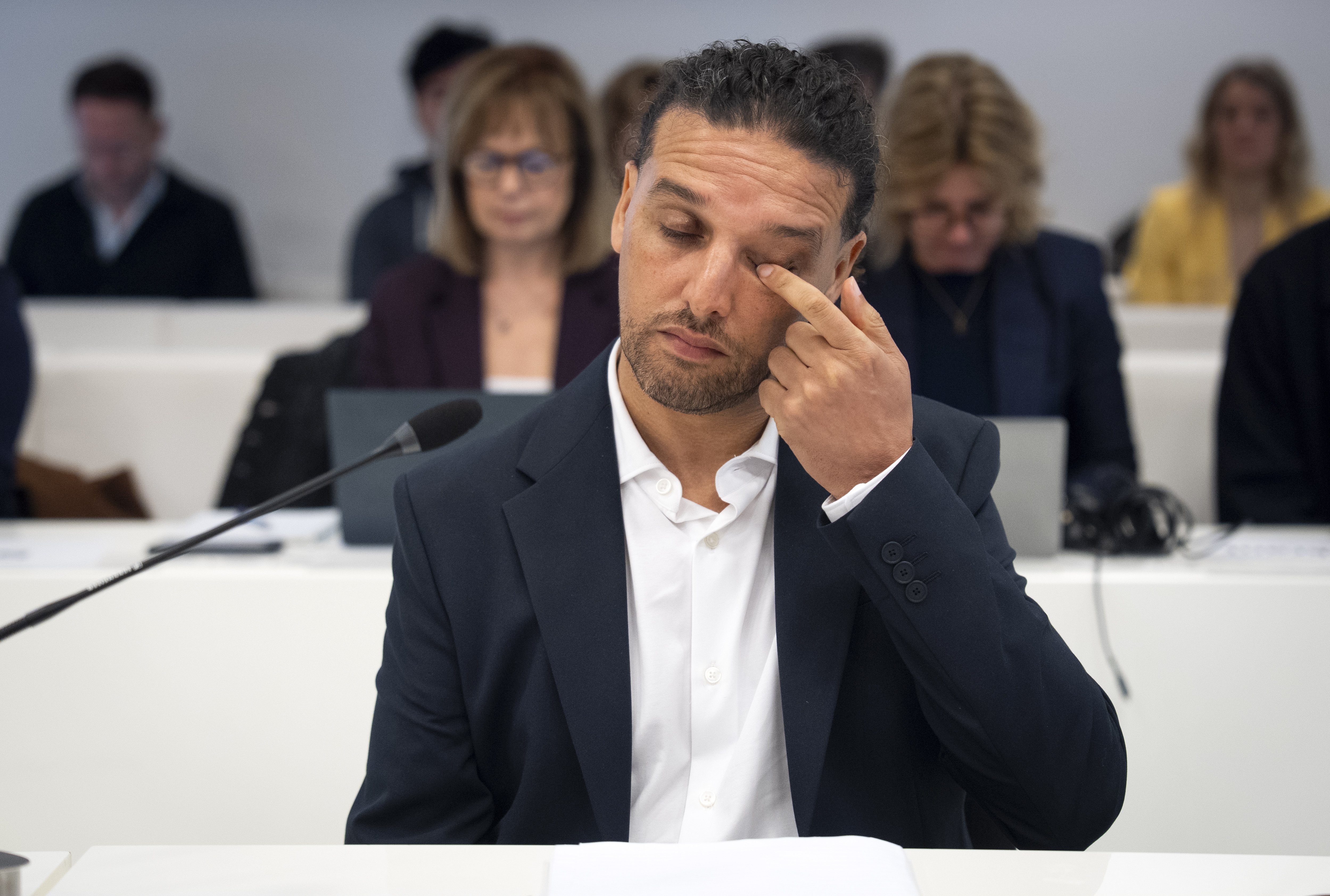 OM eist celstraf van 2,5 jaar in zedenzaak tegen Ali B | WNL